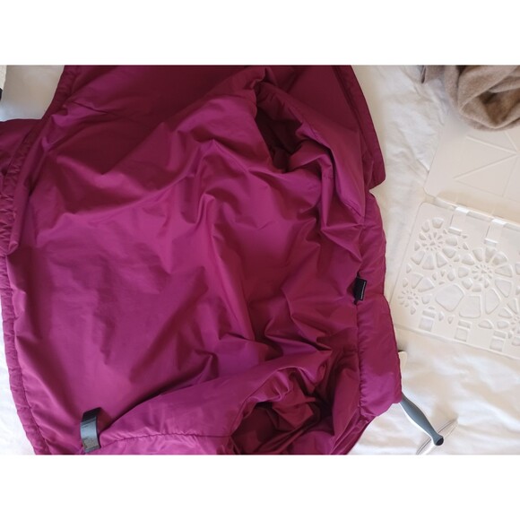 North Face Raspberry Puffer Jacket- Womens Large - Picture 6 of 7